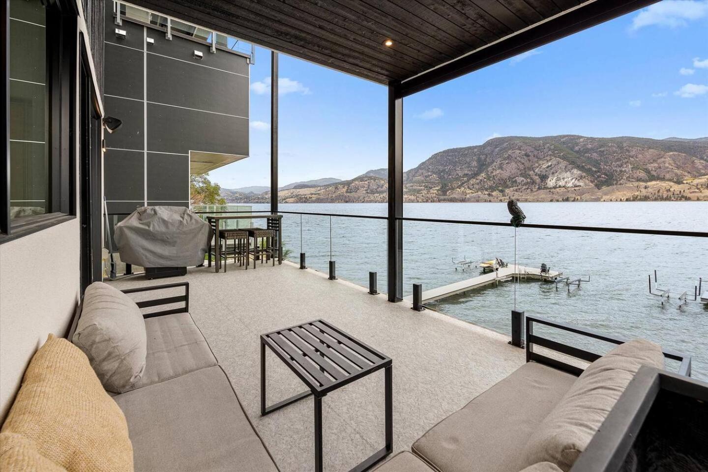 Villa Nest Luxury Modern Lake House Penticton Exterior foto